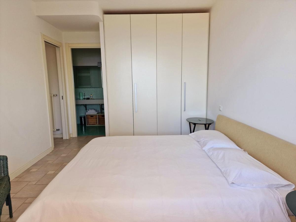 In Mimosa Apartment
